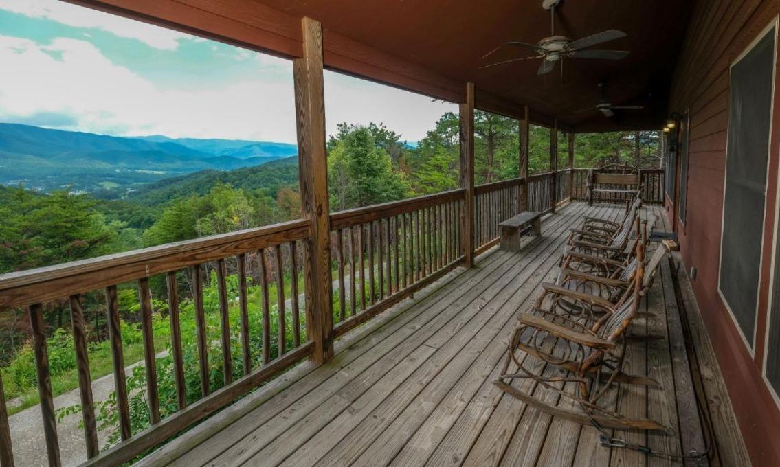 Jacksons Cabin Sevierville Exterior photo